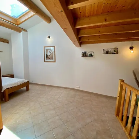 Maison De Village شقة